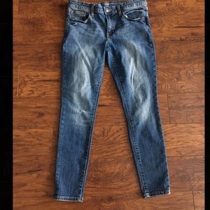 SALE❗️Medium-Wash Skinny Jeans